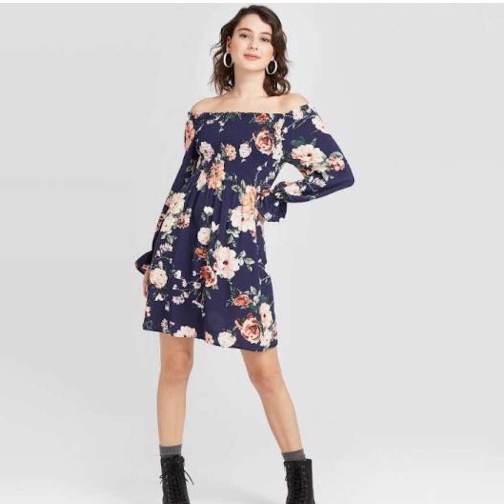 Women’s Floral Print Long Sleeve Smocked Mini